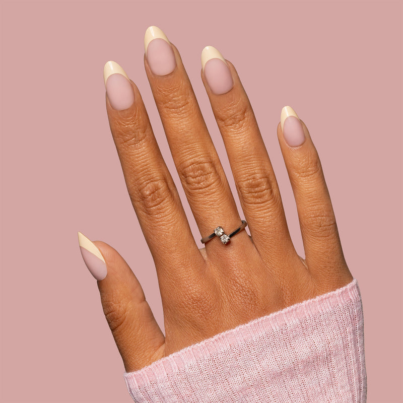 Lemon Line Medium Almond